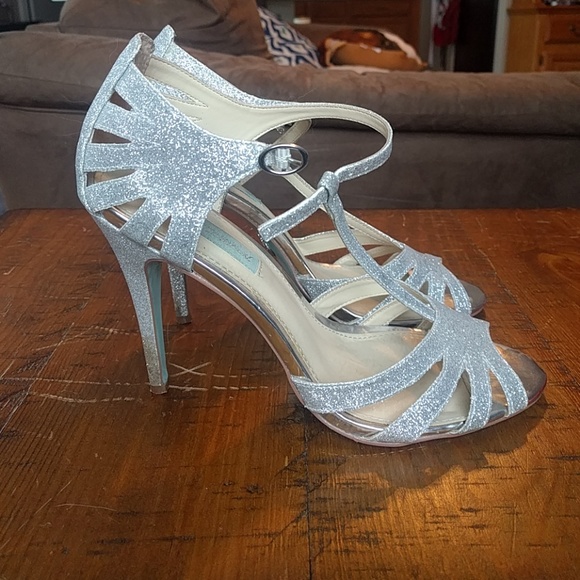 Betsy Johnson heels - Picture 2 of 3